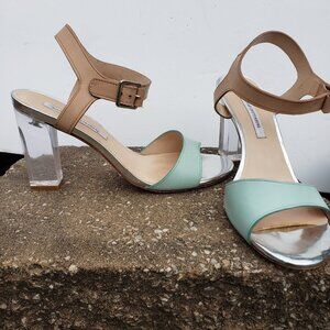 Diane Von Furtenberg Lucite Transparent Chunky Heel Ankle Strap Sandals 8M